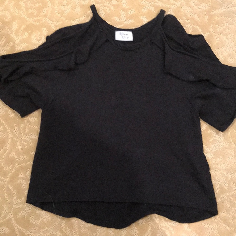 Cold shoulder top